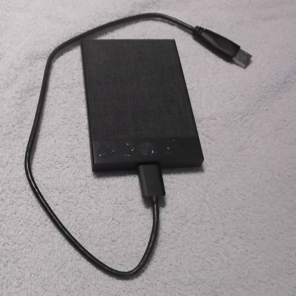 SEA GATE Backup Plus Ultra Touch Seagate Resuce Edition 2 TB S.N NAB186SY